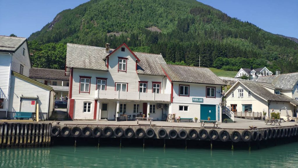 Fjaerland dans les fjords